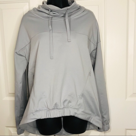 Fabletics pull over - Picture 1 of 7